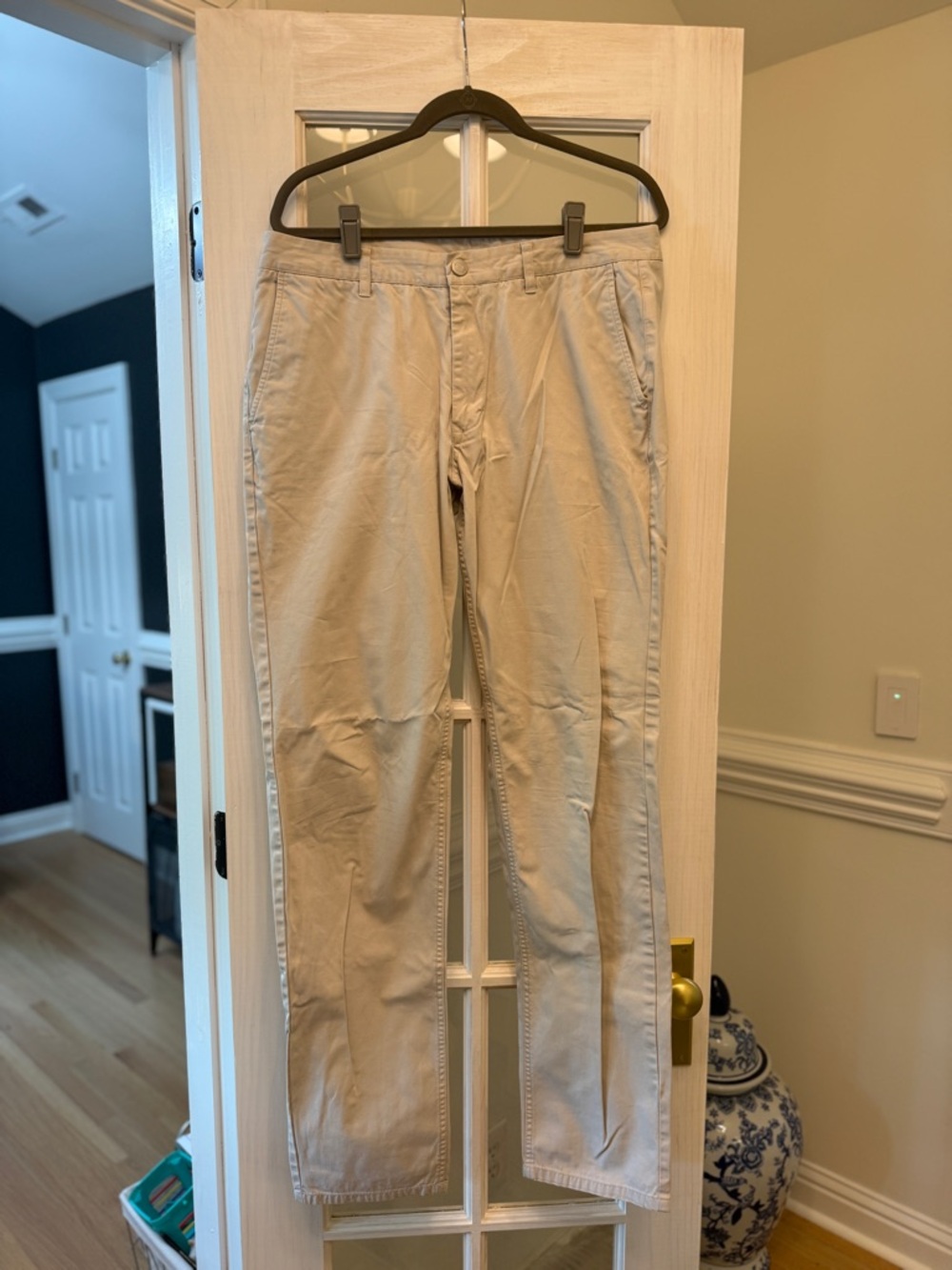 Bonobos Slim Straight Chinos in Light Khaki